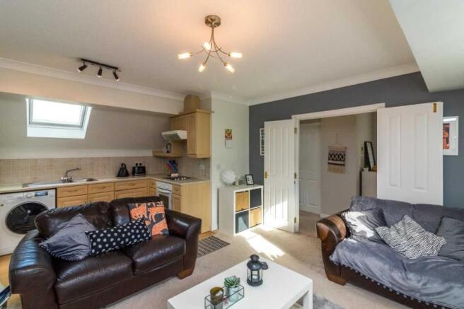Lounge/Kitchen