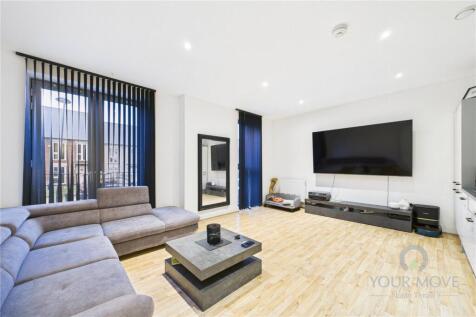 Knot Tiers Drive, Upton, Northampton, Northamptonshire, NN5