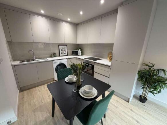 apt_8_20_westfield_terrace
