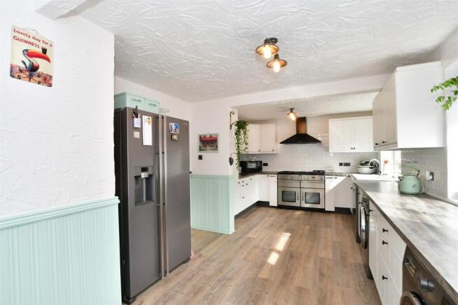 Kitchen 1