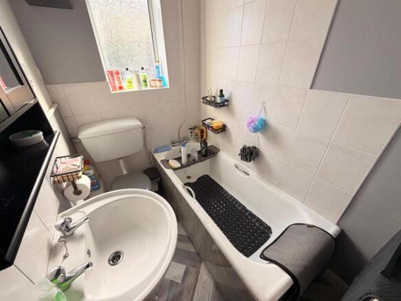 2 bed Terraced for sale Image 6