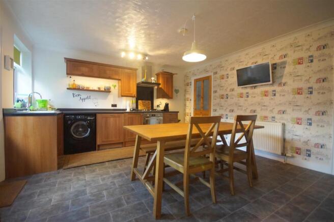 Kitchen / Dining Room