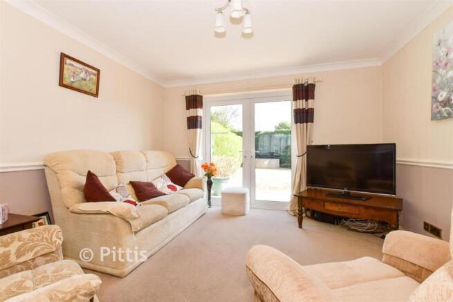 Lounge /Dining Room