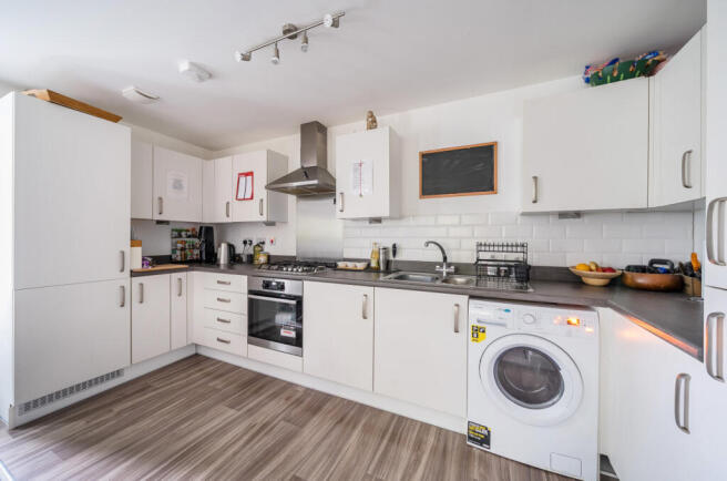 1361632-6-68dfbd0...