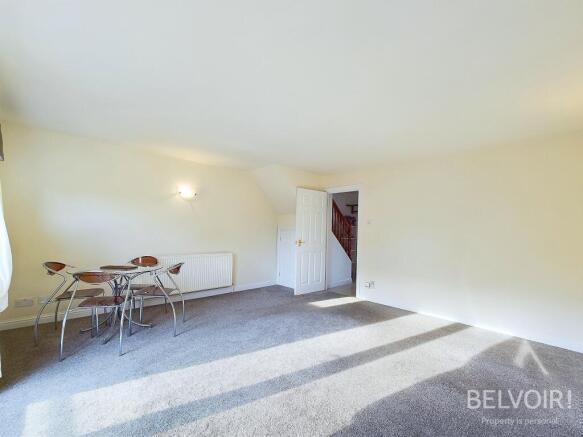 3 bed Town House to rent Image 4