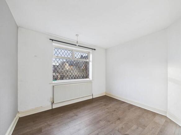 2 bed Semi-Detached Bungalow for sale Image 6