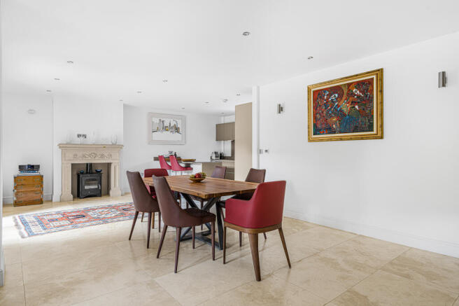 Dining/Kitchen Area