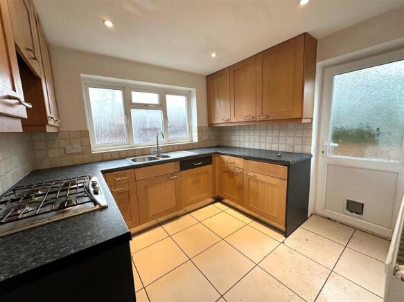 Carpenters Lane, Hadlow photo 3