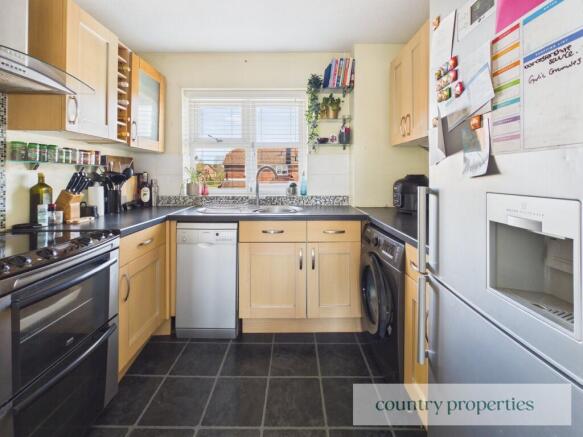 Lincoln Close, Welwyn Garden City, AL7 photo 4