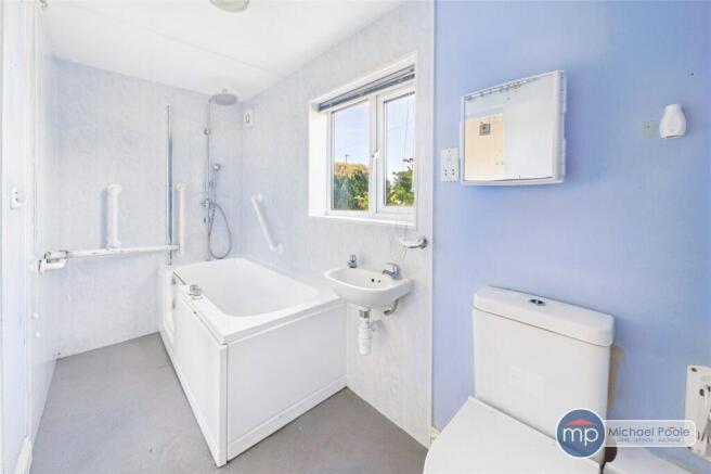 3 bed Semi-Detached for sale Image 10