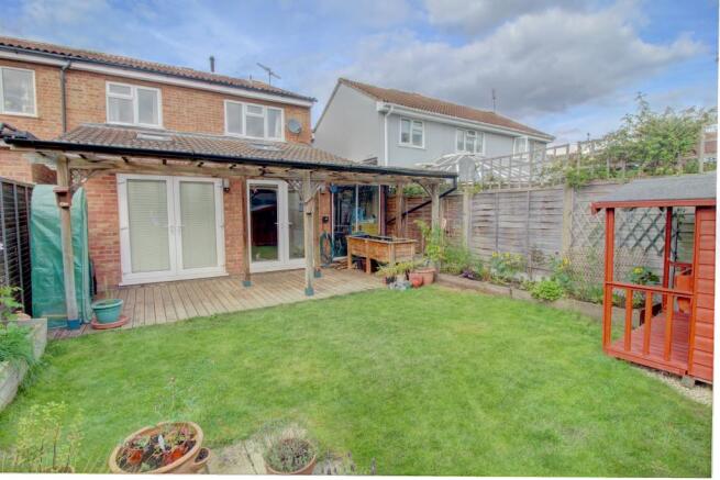Yopa - Paddock Drive, Chelmsford, CM1 (27)
