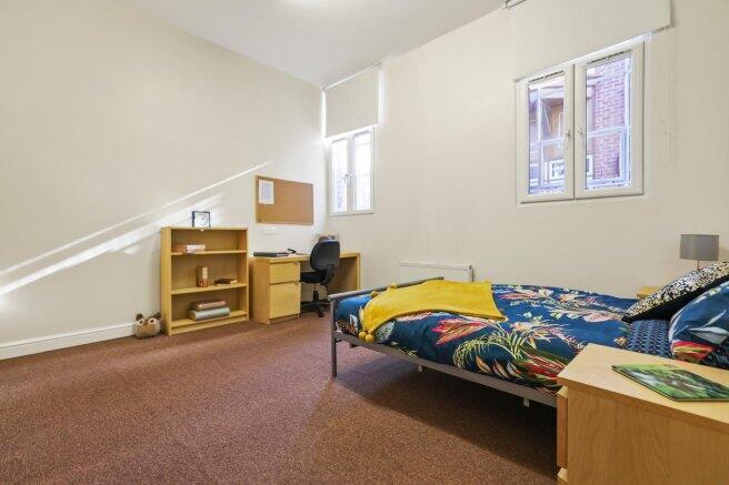 guildhall-lane-le1-5fq-996381