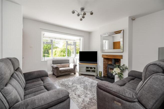 1555 Warwick Road_8.jpg