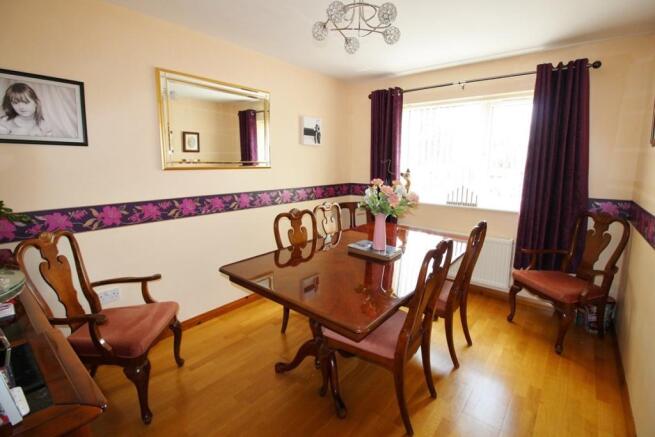 bedroom 4 / dining r