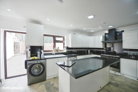 Coniston Avenue, Barking, IG11