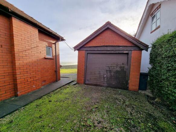 Detached Garage
