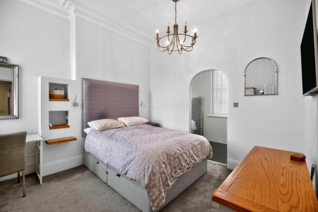 2 bed Apartment for sale Image 6
