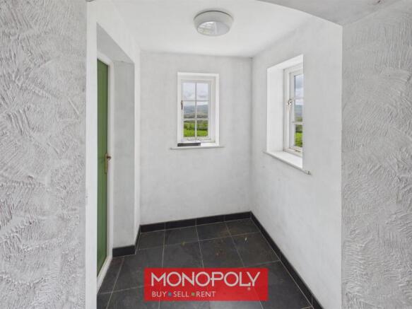 Hallway.jpg