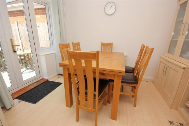 Dining Area.jpg