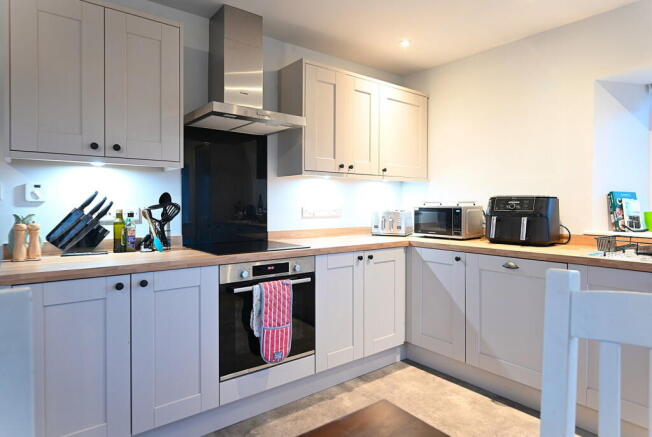 2 bed Barn Conversion to rent Image 11