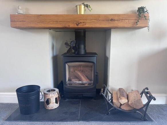 Log burner 