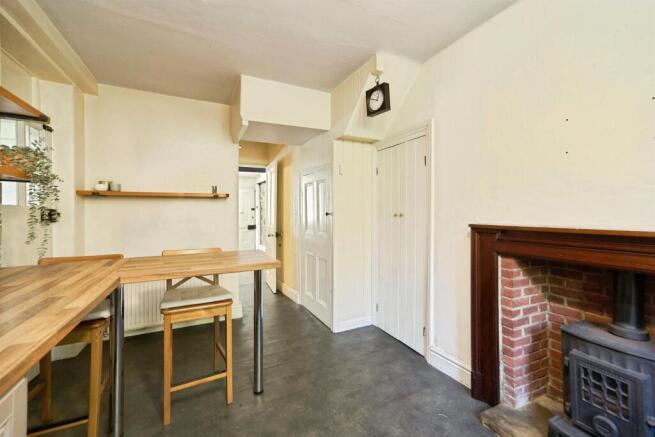 2 bed Semi-Detached for sale Image 8