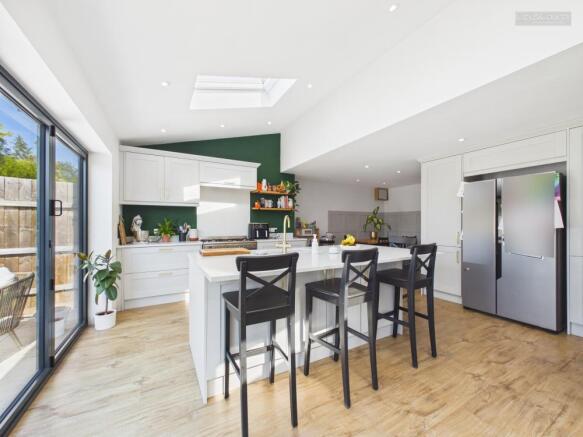 Kitchen/Living Area