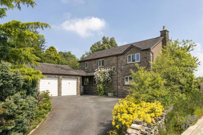 2 Yew Tree Drive