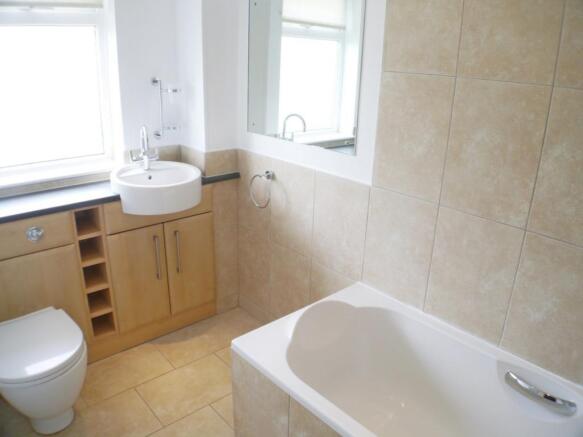Bathrom House in For