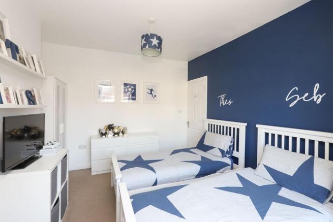 3 bed Semi-Detached for sale Image 10