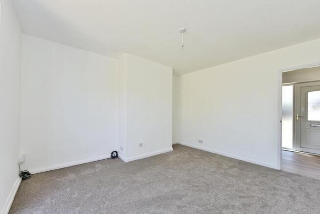 3 bed Semi-Detached for sale Image 6