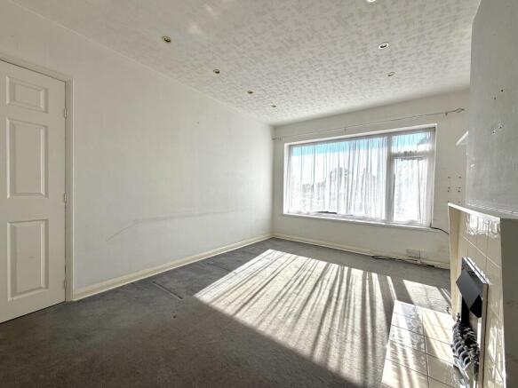 Living/Dining Area