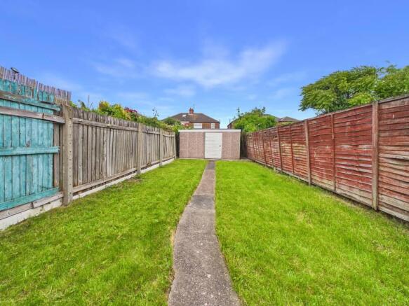 3 bed Terraced for sale Image 12