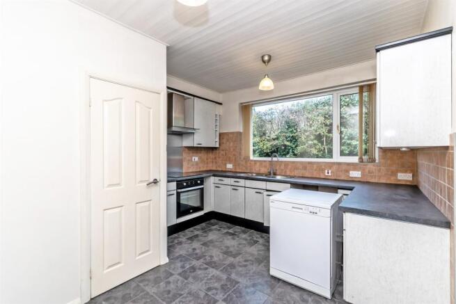 Kitchen/Breakfast Ro