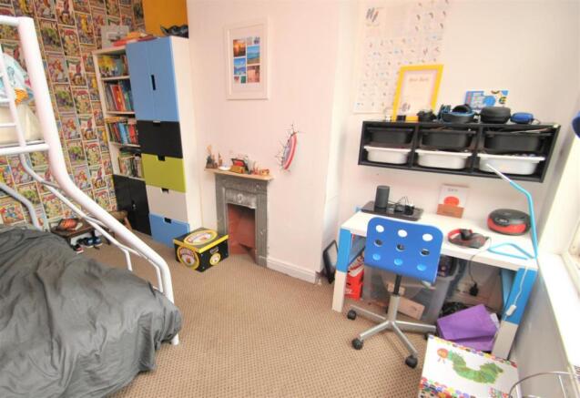 BEDROOM 2.jpg