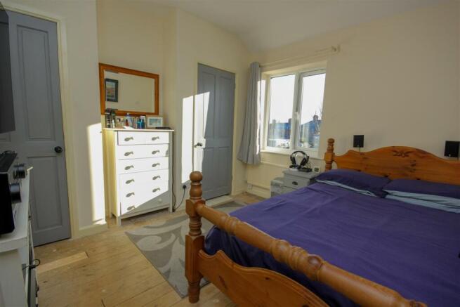 Bedroom 2a.jpg