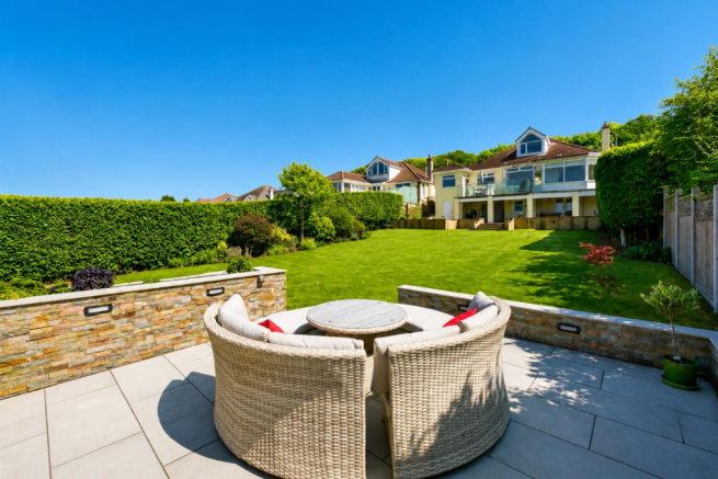 Outdoor Dining area