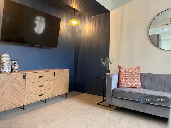 1 bed House Share to rent Image 6