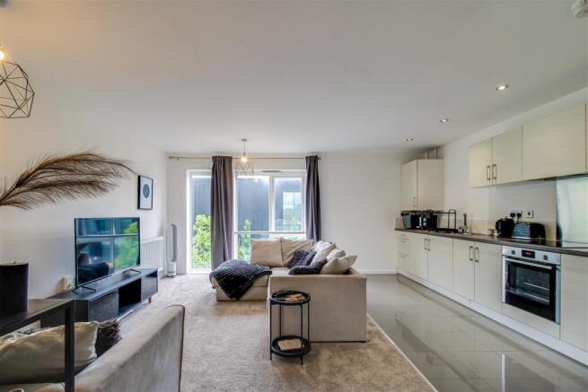 OPEN PLAN LIVING KITCHEN