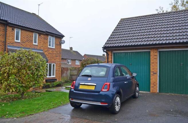 Garage & Parking