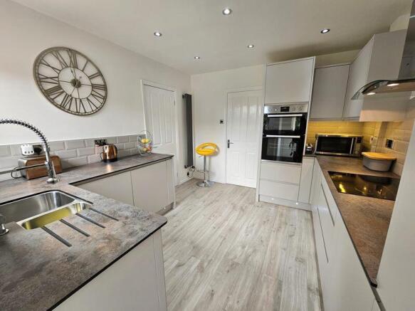 Kitchen 8