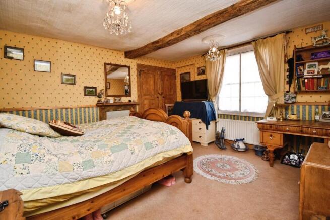 4 bed Terraced for sale Image 10