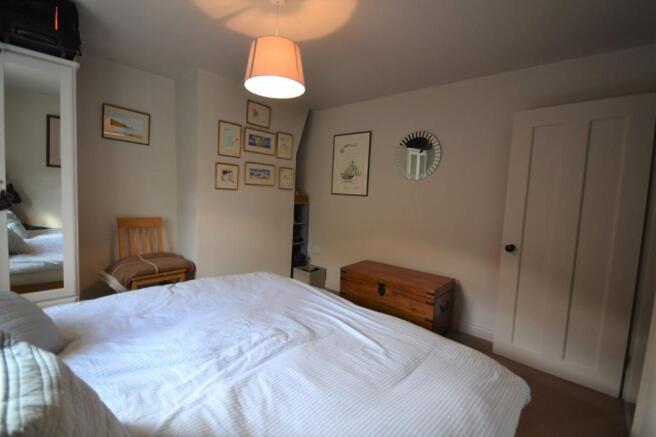 bed 1