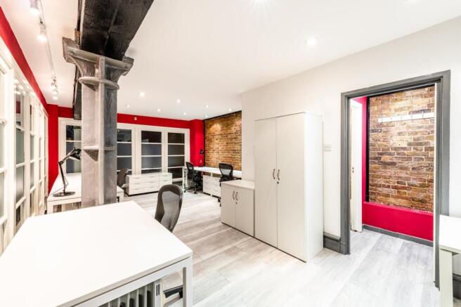 St Saviours Wharf 6 11.jpg