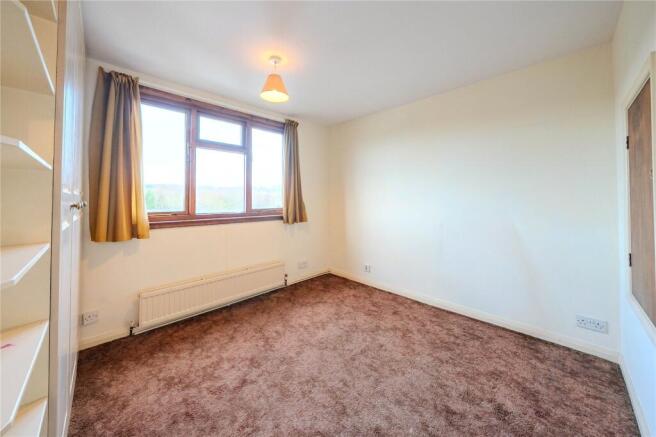 4 bed Semi-Detached for sale Image 10