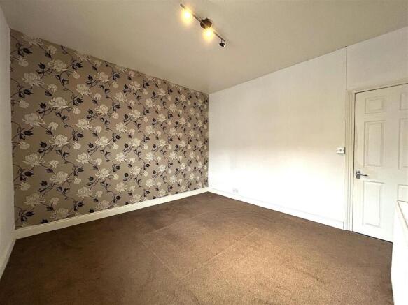 2 bed Terraced for sale Image 9