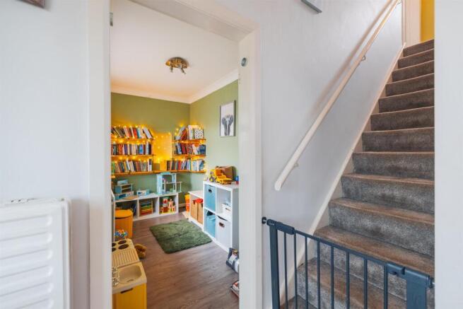 8 Rocklee Gardens-43.jpg