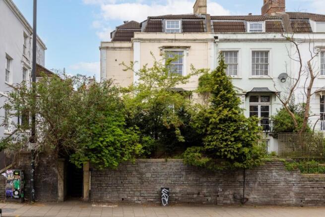 FFF 129 Cheltenham Road, BS6-16.jpg