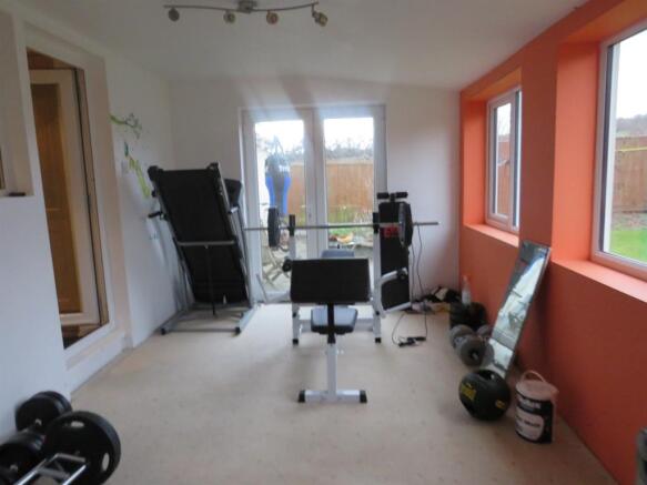 Photo 8