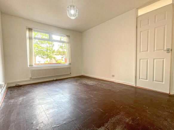 38 Marcle Walk - Living room